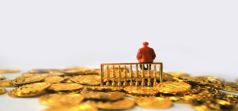 13,連降,老將,卸任,離職,基金 卸任4只基金，銀河基金又一名13年老將離職，公司規模連降2年